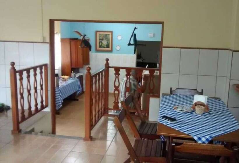 ホテル Nino S Pousada