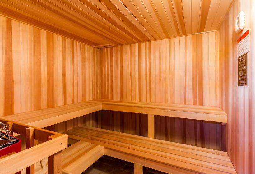 فندق One Club Gulf Shores