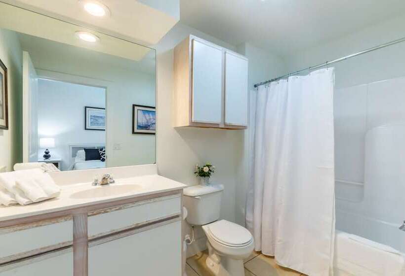 فندق One Club Gulf Shores