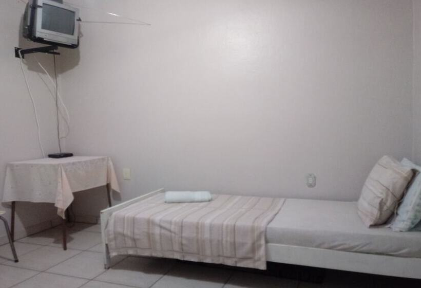 בית מלון כפרי Oyo Moura