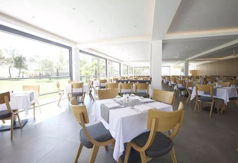 Hotelli Paleros Beach Resort