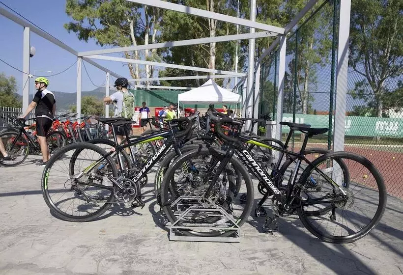 Hotelli Paleros Beach Resort