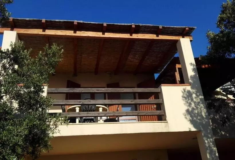 هتل Residence Rena 2000