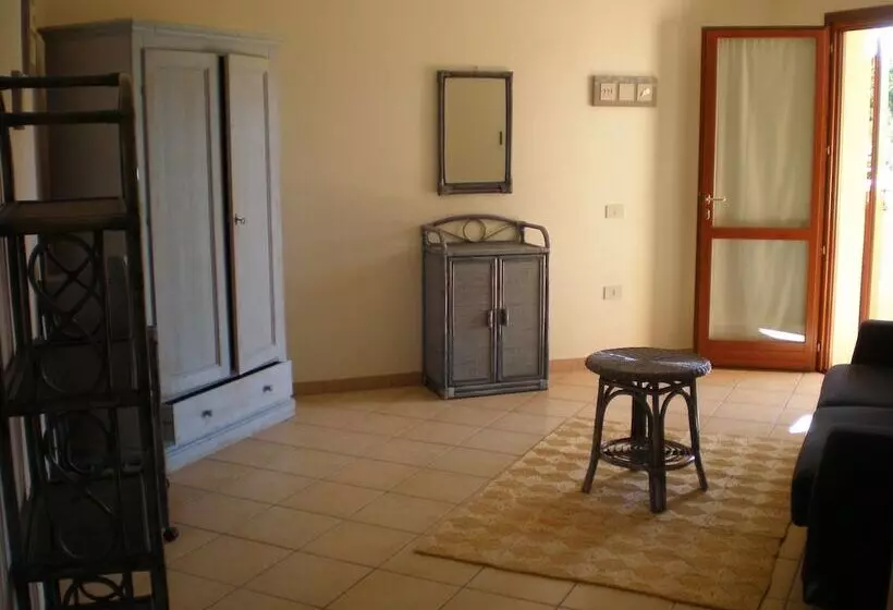 هتل Residence Rena 2000