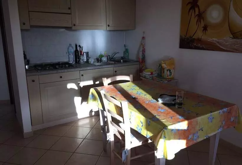 هتل Residence Rena 2000