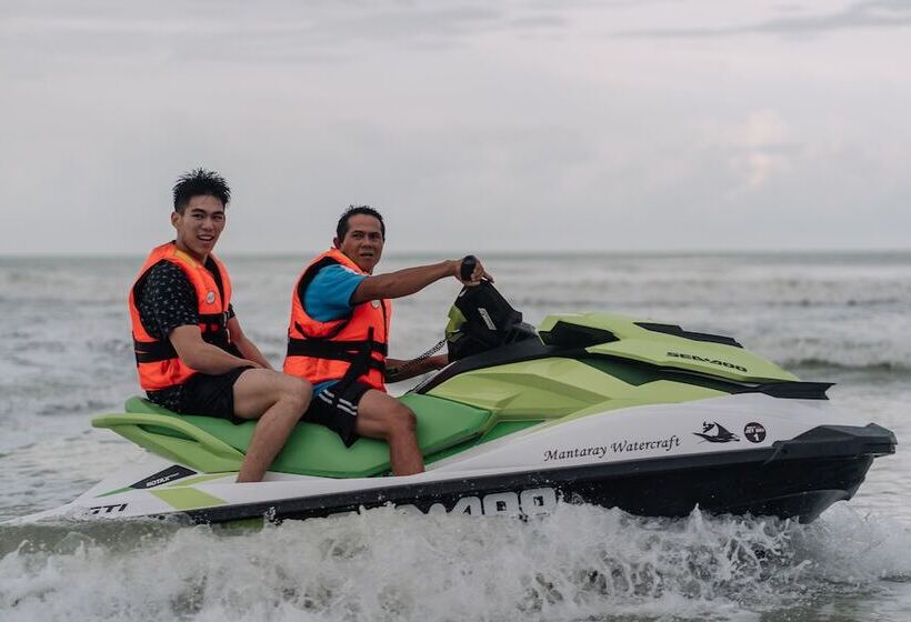 فندق Roxy Sematan Villa & Townhouse