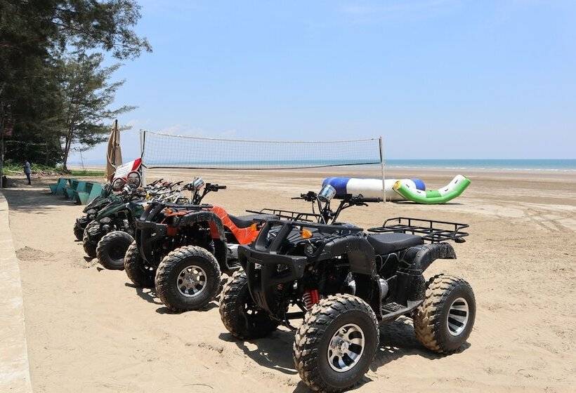 فندق Roxy Sematan Villa & Townhouse