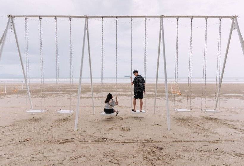 فندق Roxy Sematan Villa & Townhouse