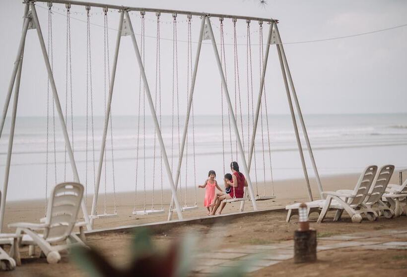 فندق Roxy Sematan Villa & Townhouse