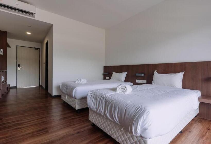 فندق Roxy Sematan Villa & Townhouse