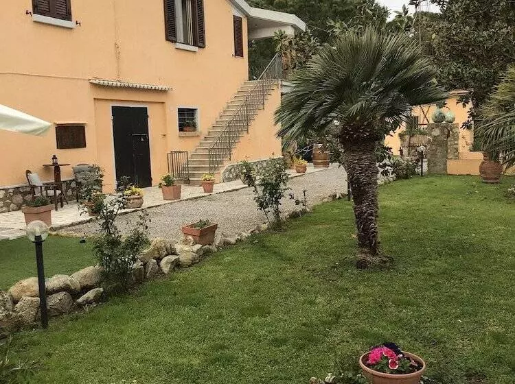 田舎風ホテル Agriturismo Santa Lucia