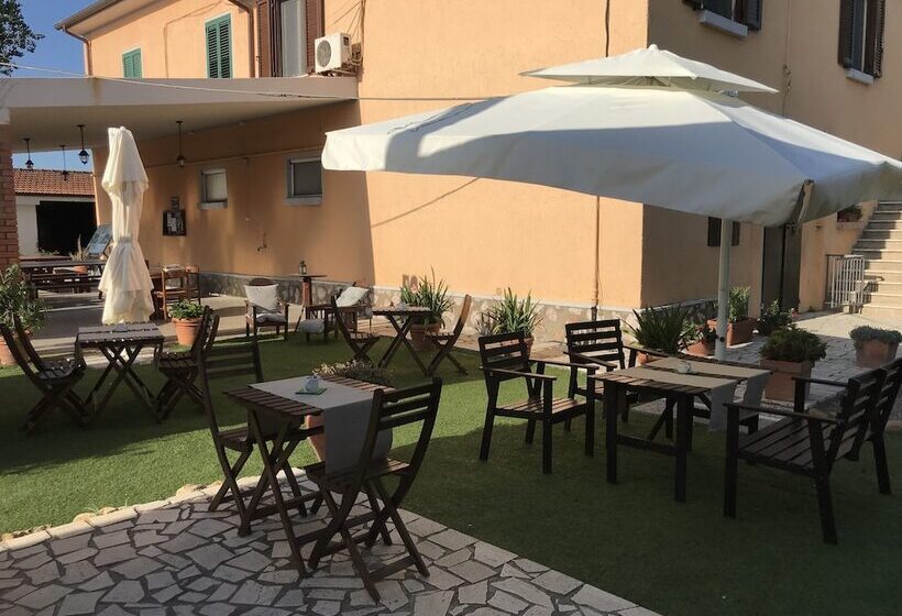 בית מלון כפרי Agriturismo Santa Lucia