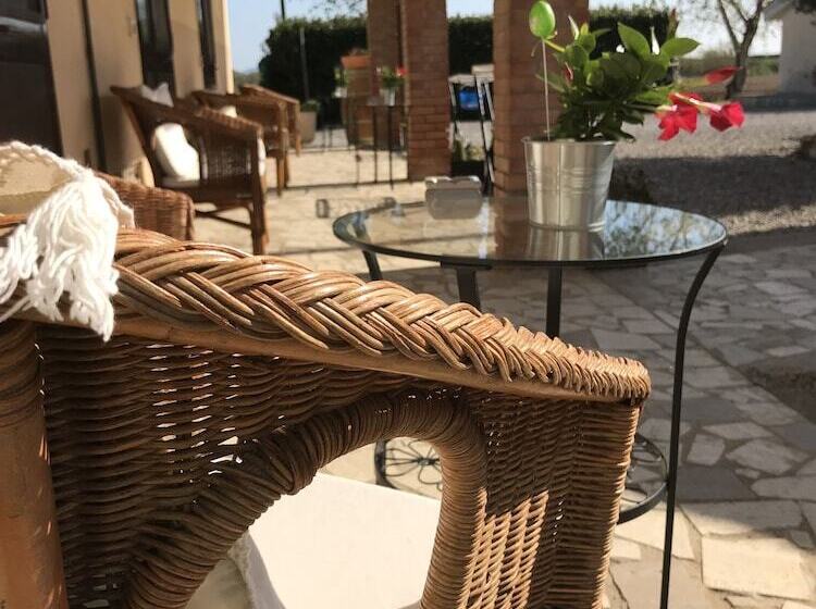 בית מלון כפרי Agriturismo Santa Lucia