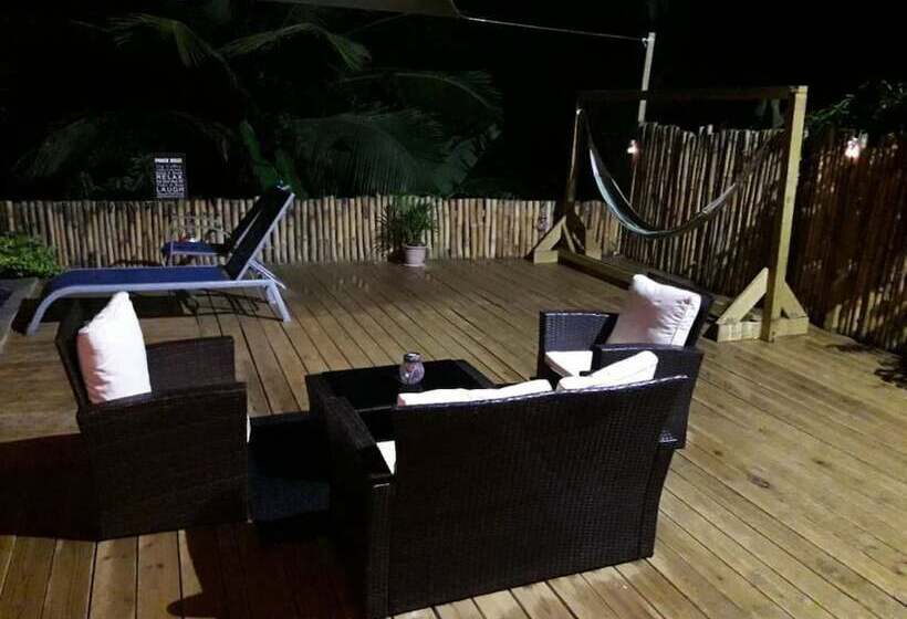 هتل The Local Experience Samo