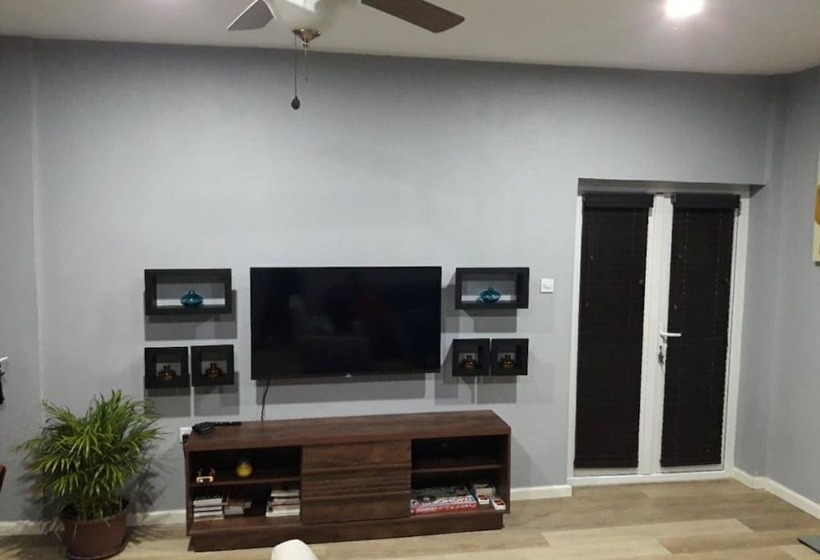 هتل The Local Experience Samo