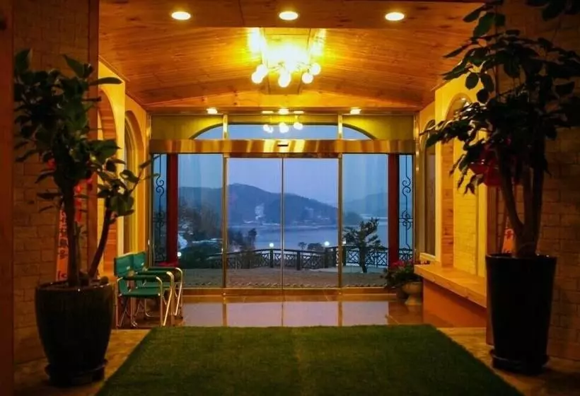 Leaders Pension