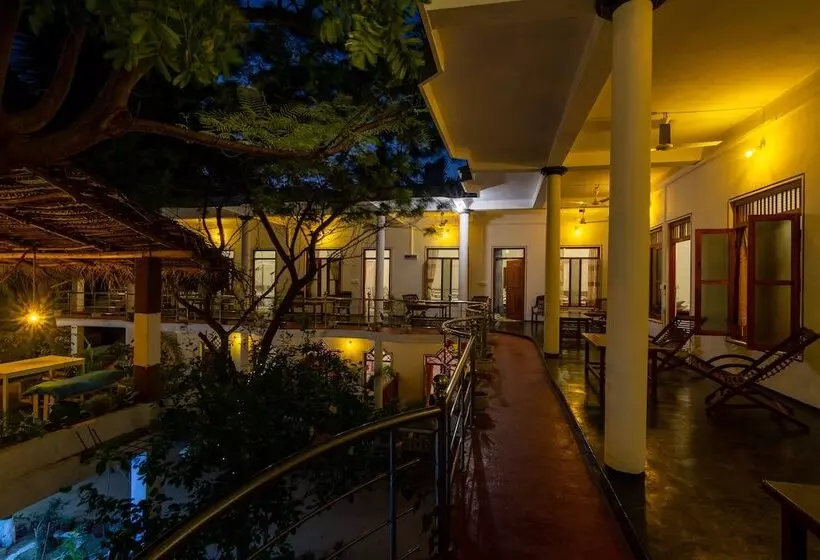 Majatalo Arugambay Resort