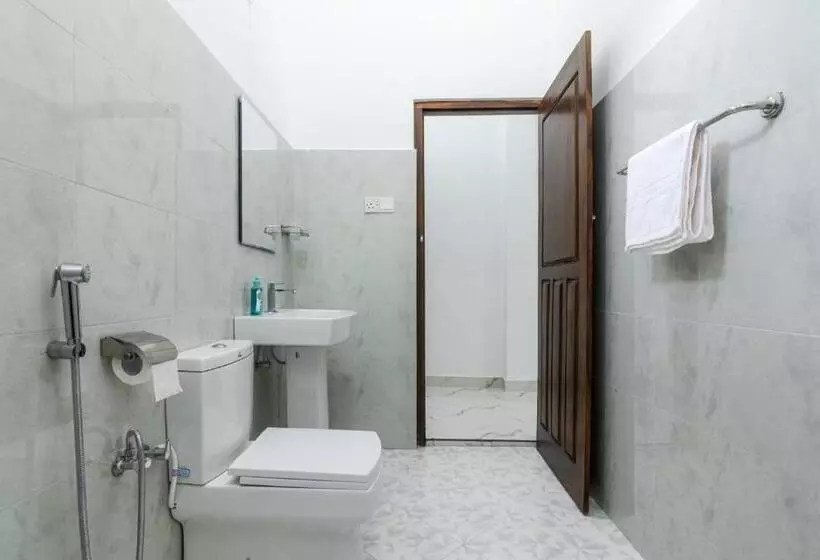 Majatalo Arugambay Resort