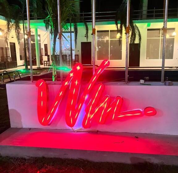 פנסיון Arugambay Resort