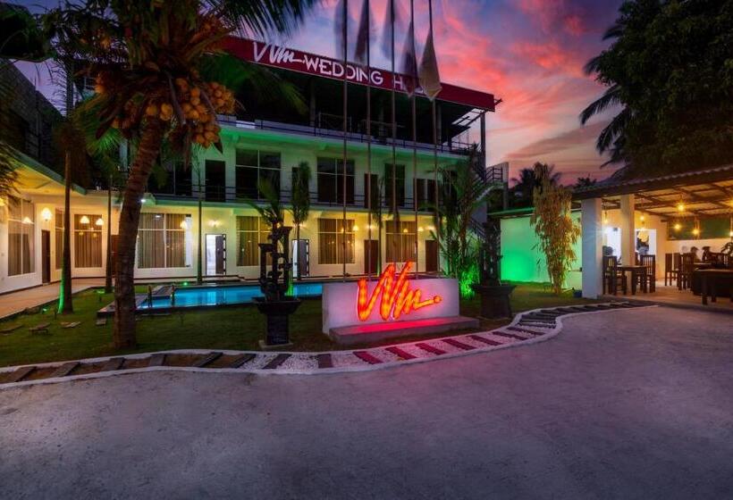 פנסיון Arugambay Resort