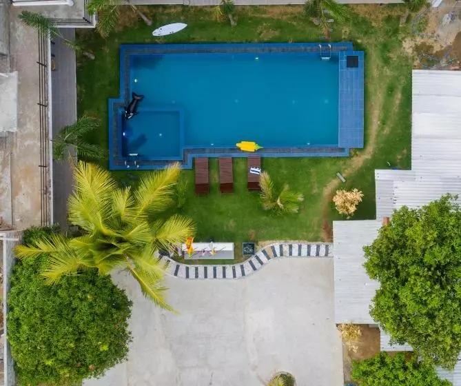 Majatalo Arugambay Resort