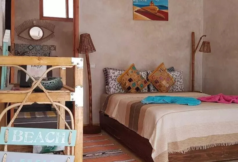 Majatalo Heaven Surf Camp