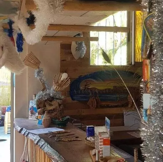 Majatalo Heaven Surf Camp