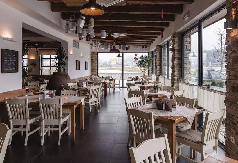 پانسیون Guesthouse Grof