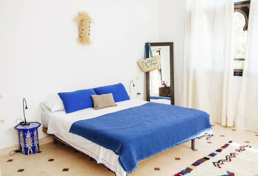 بنسيون La Maison Des Ailleurs