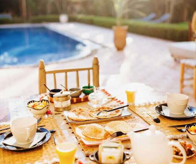 بنسيون La Maison Des Ailleurs