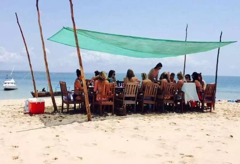 Majatalo Mike S Beach Cottages