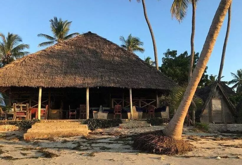 Majatalo Mike S Beach Cottages