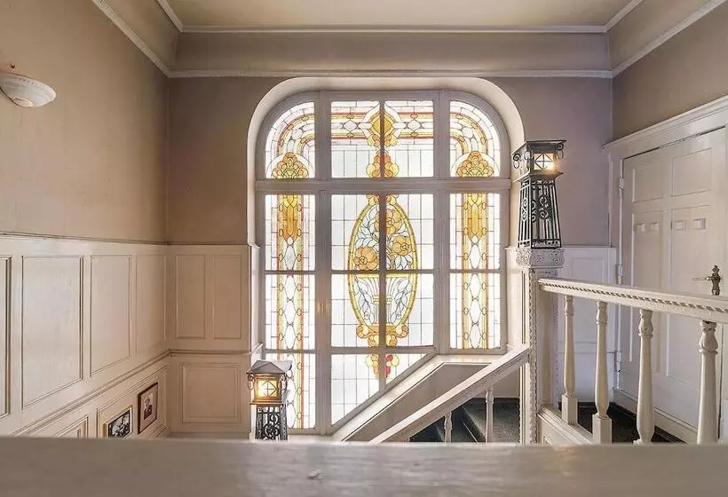 ペンション Pałacyk Deja Vu Residence