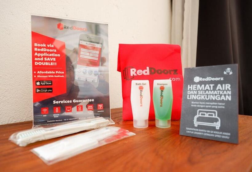 پانسیون Reddoorz Syariah Near Stasiun Tegal