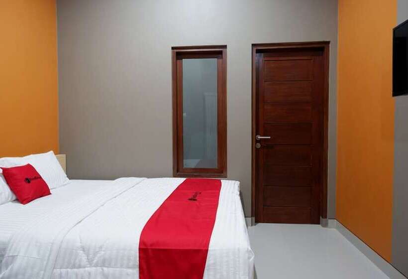 پانسیون Reddoorz Syariah Near Stasiun Tegal