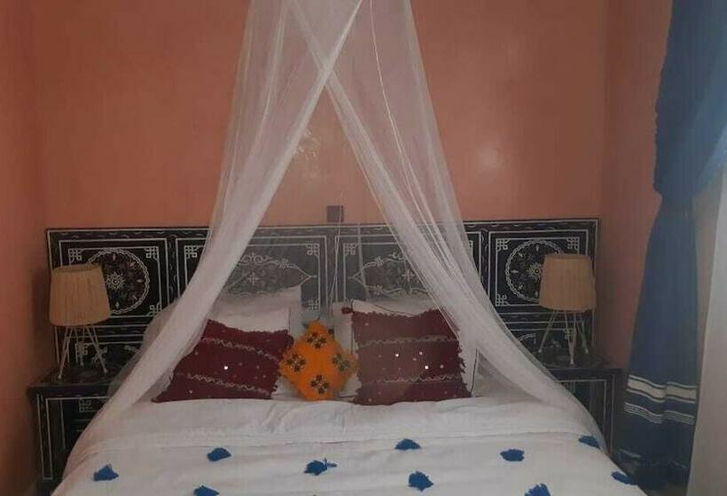 פנסיון Riad Jamal