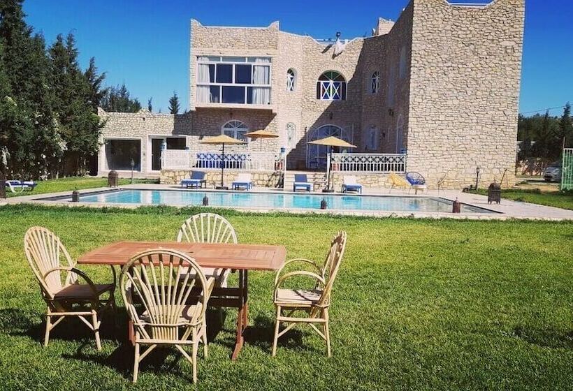 פנסיון Riad Jamal