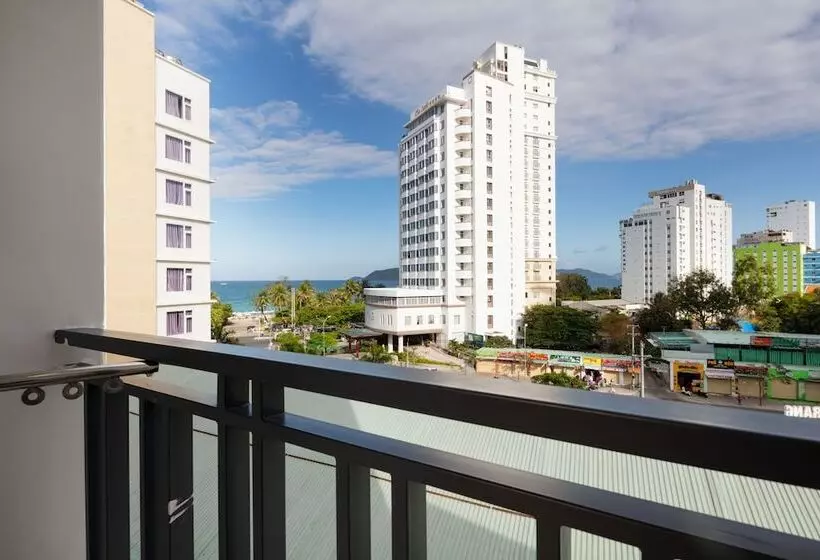 Xo Hotel & Apartments