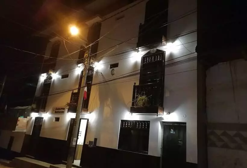 ユースホステル Chachapoyas Backpackers