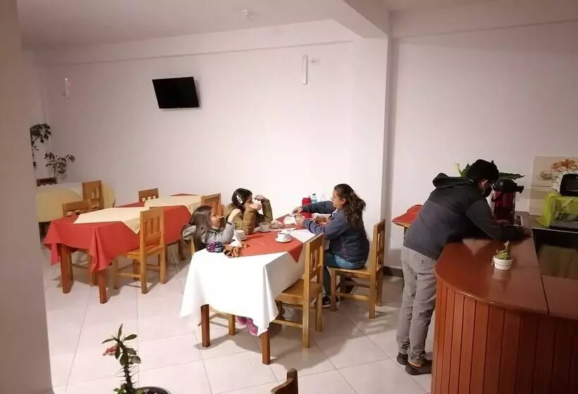 ユースホステル Chachapoyas Backpackers