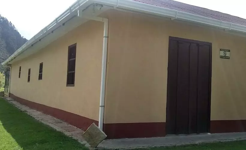 ユースホステル Subachoque Hostal