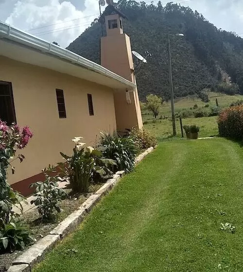 ユースホステル Subachoque Hostal