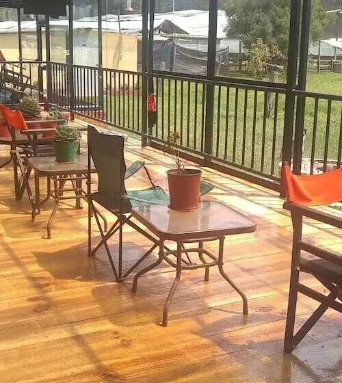 ユースホステル Subachoque Hostal