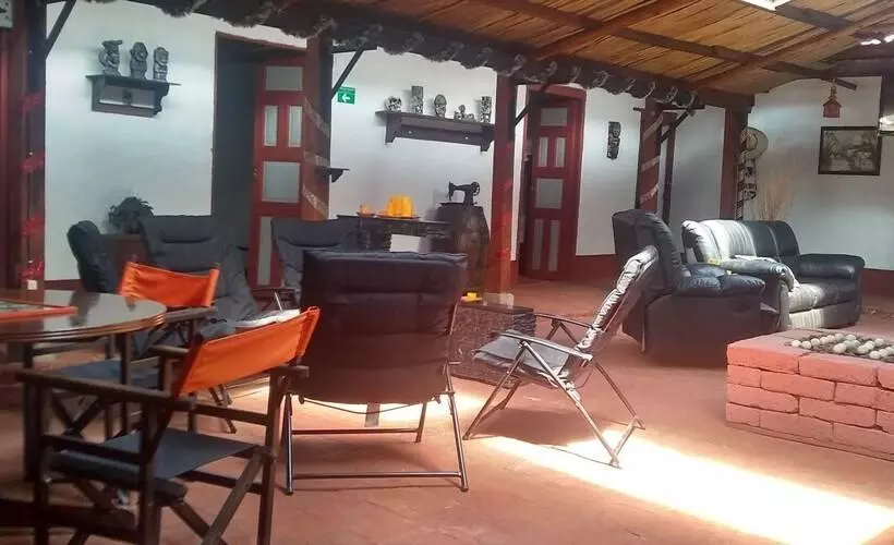 ユースホステル Subachoque Hostal