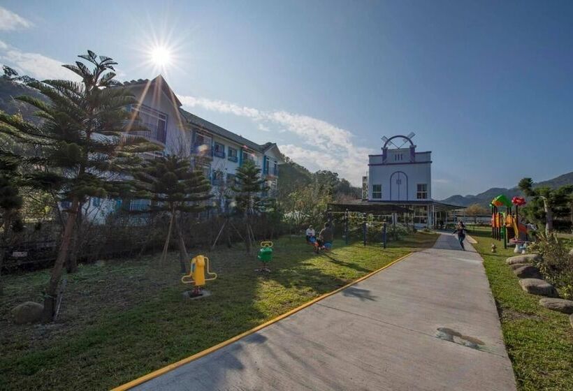 تختخواب و صبحانه Magnni Villa