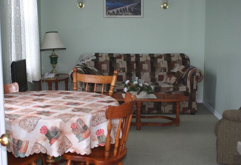 Hillside B&b Cottage