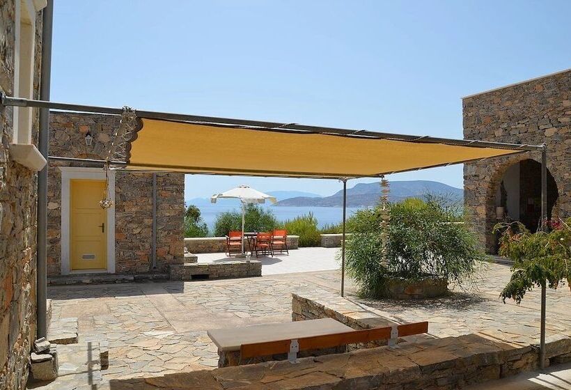 בית מלון כפרי Archipelagos Boutique