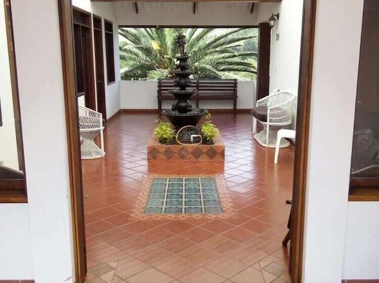 Отель El Zaguan De La Rueca