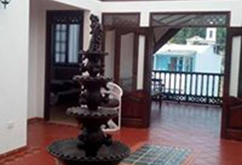 Отель El Zaguan De La Rueca