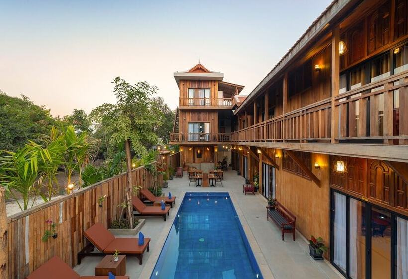 فندق Family Wooden Boutique